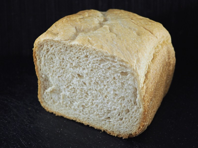 Vehnä-kauraleipä leipäkoneella