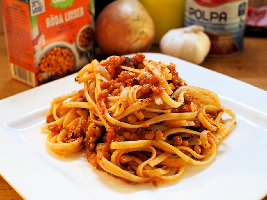 Linssibolognese