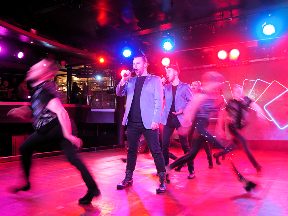 Menu Nordic sekä Abba ja Queen aiheiset musiikkishowristeilyt Siljalla