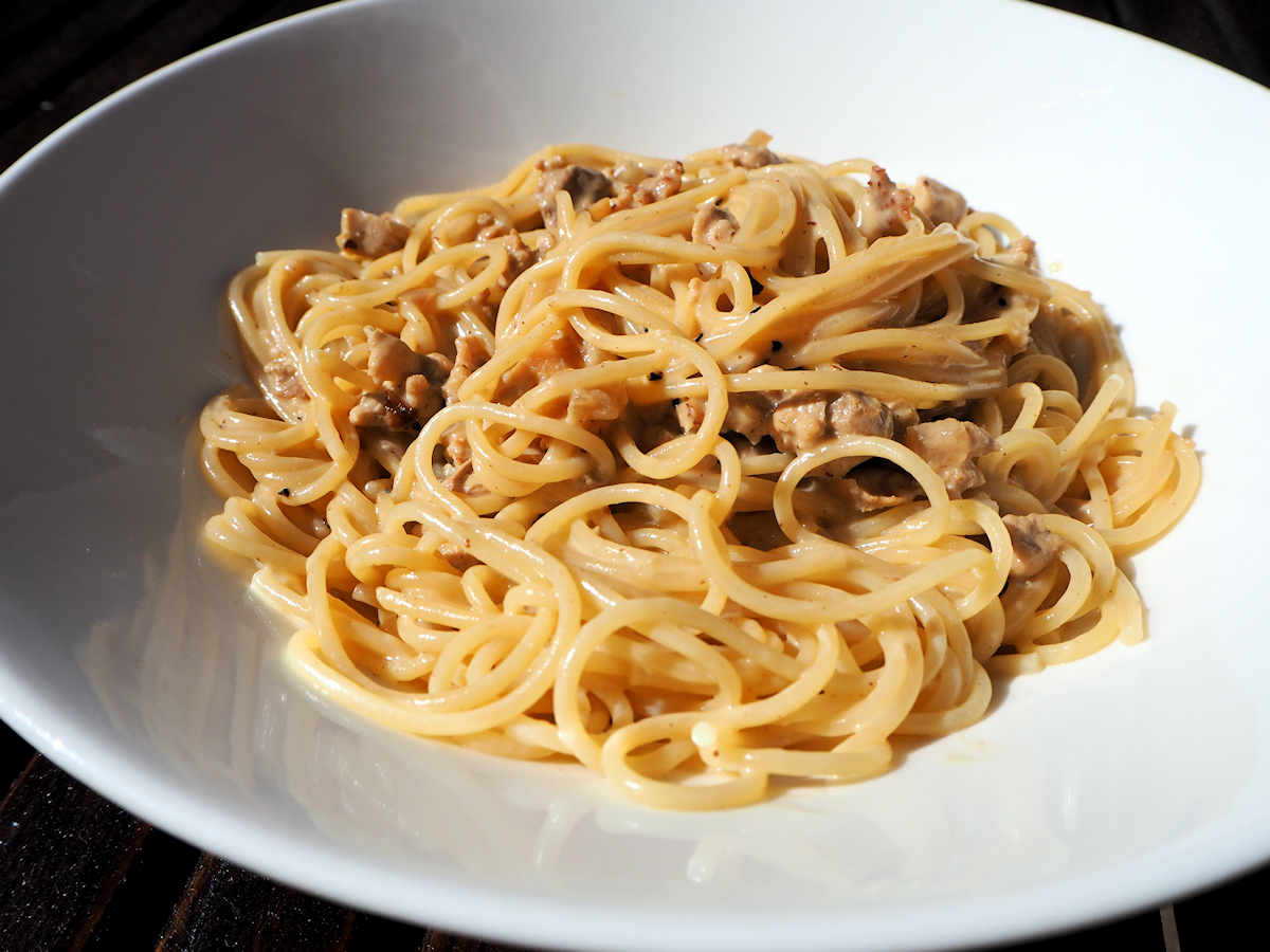 Sinappinen Broileripasta